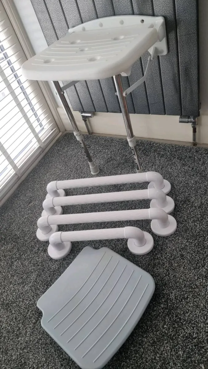 Shower Seat Bundle - Image 1