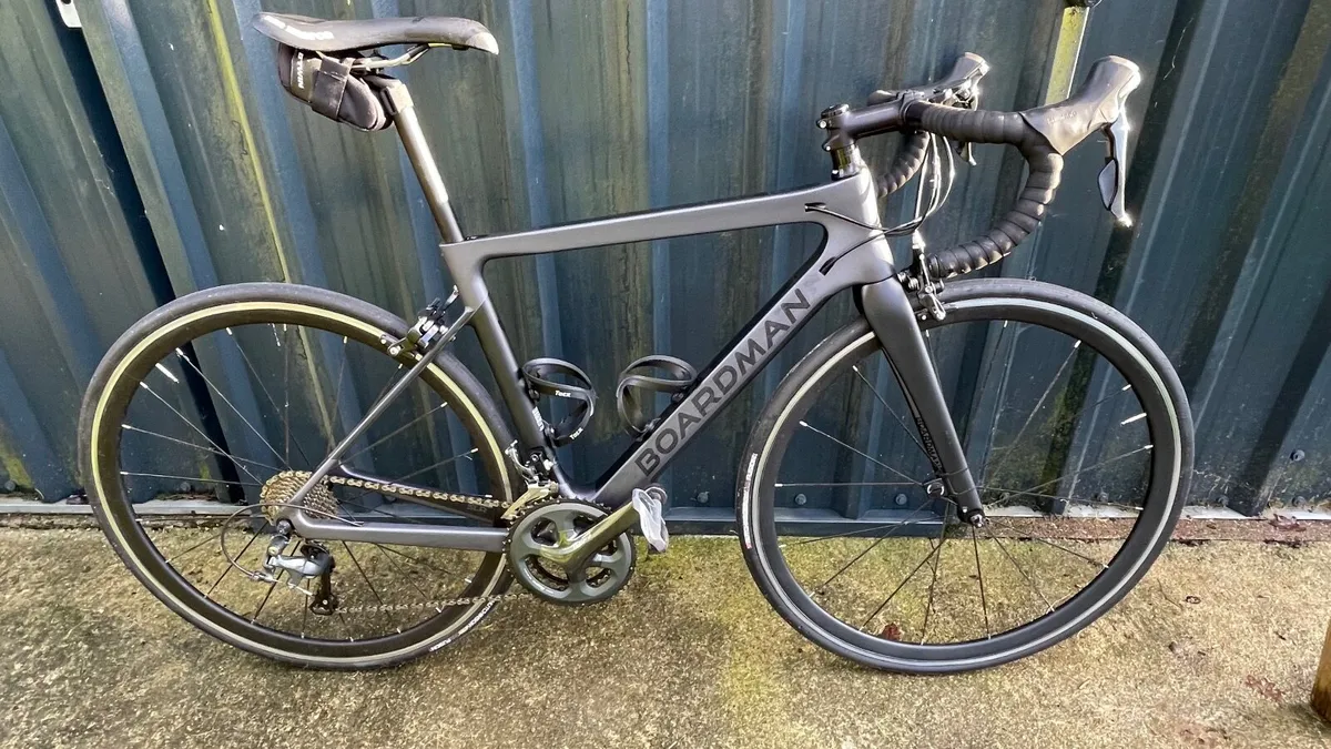 Boardman carbon road bike - Image 1