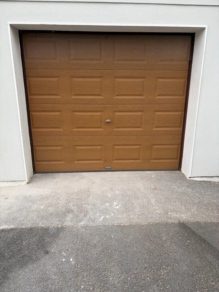 Garage door