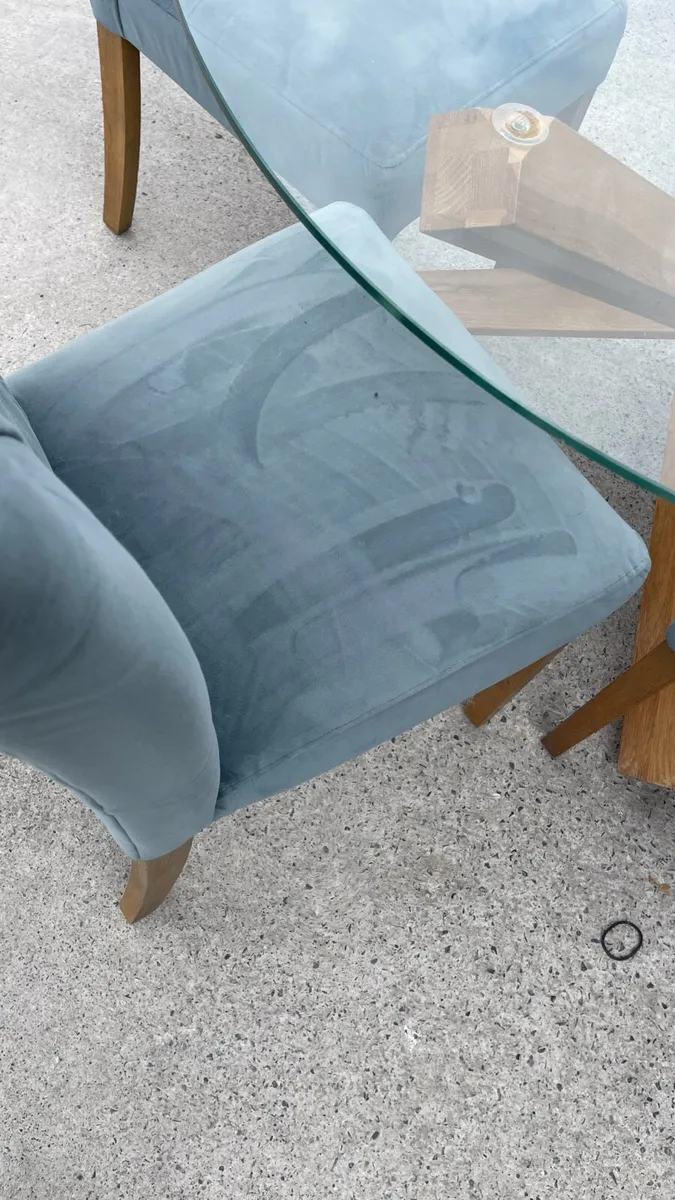 Glass dining table with chairs - Image 3