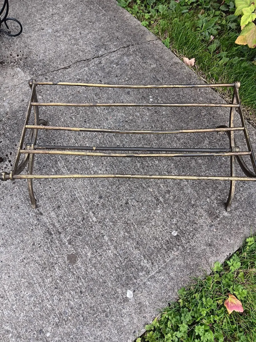 Brass luggage rack - Image 1