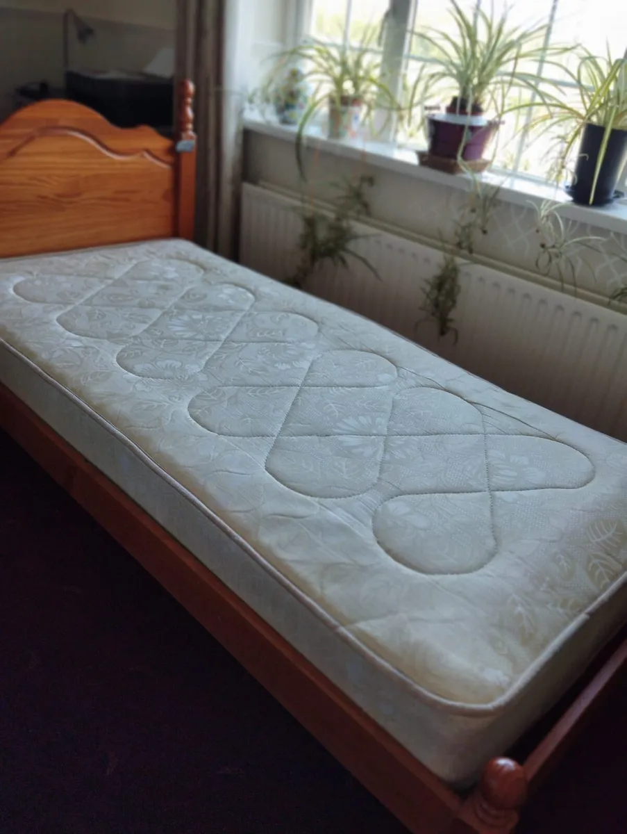 Single Bed - Image 3