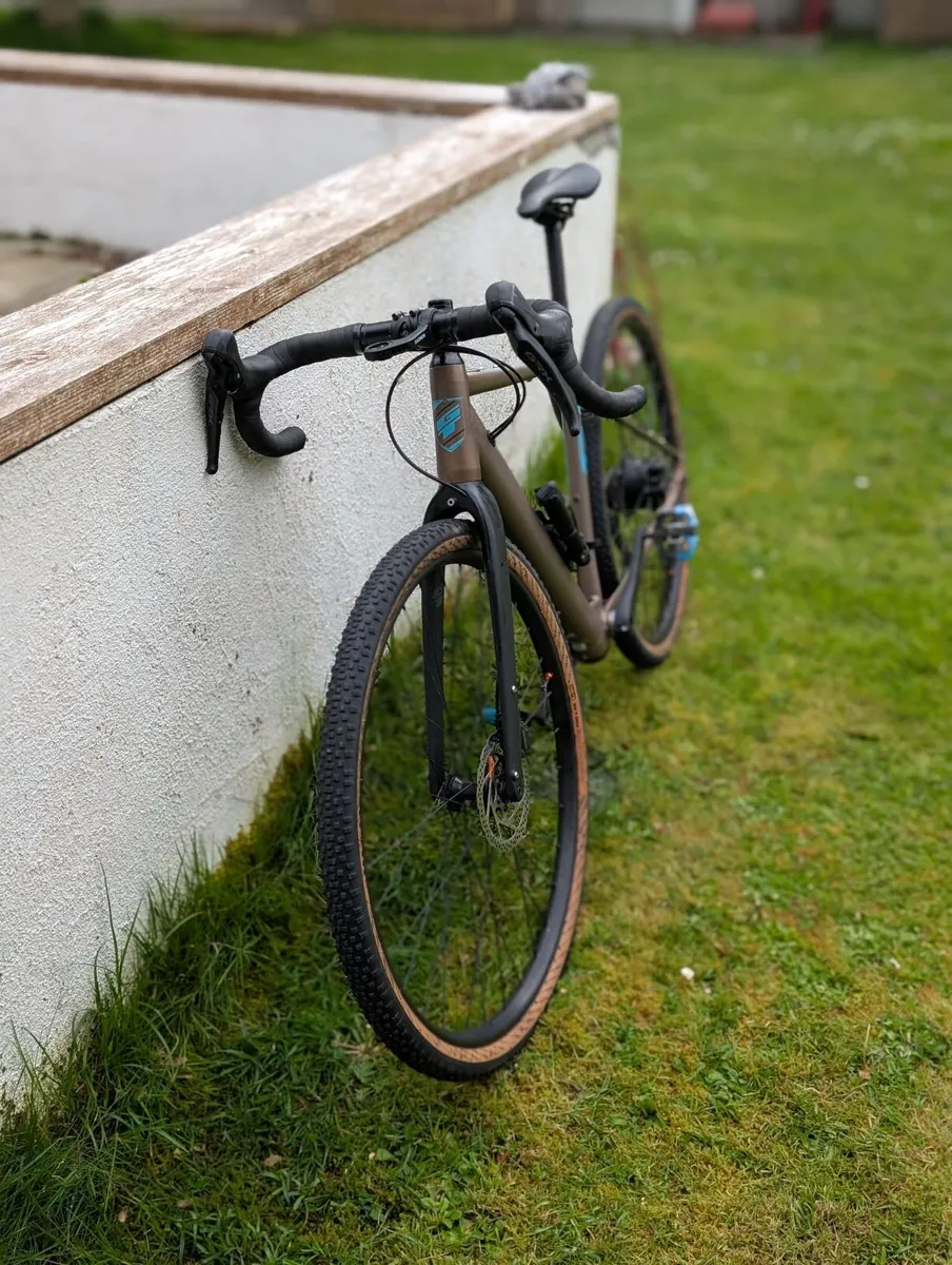 E Gravel Bike - Image 2