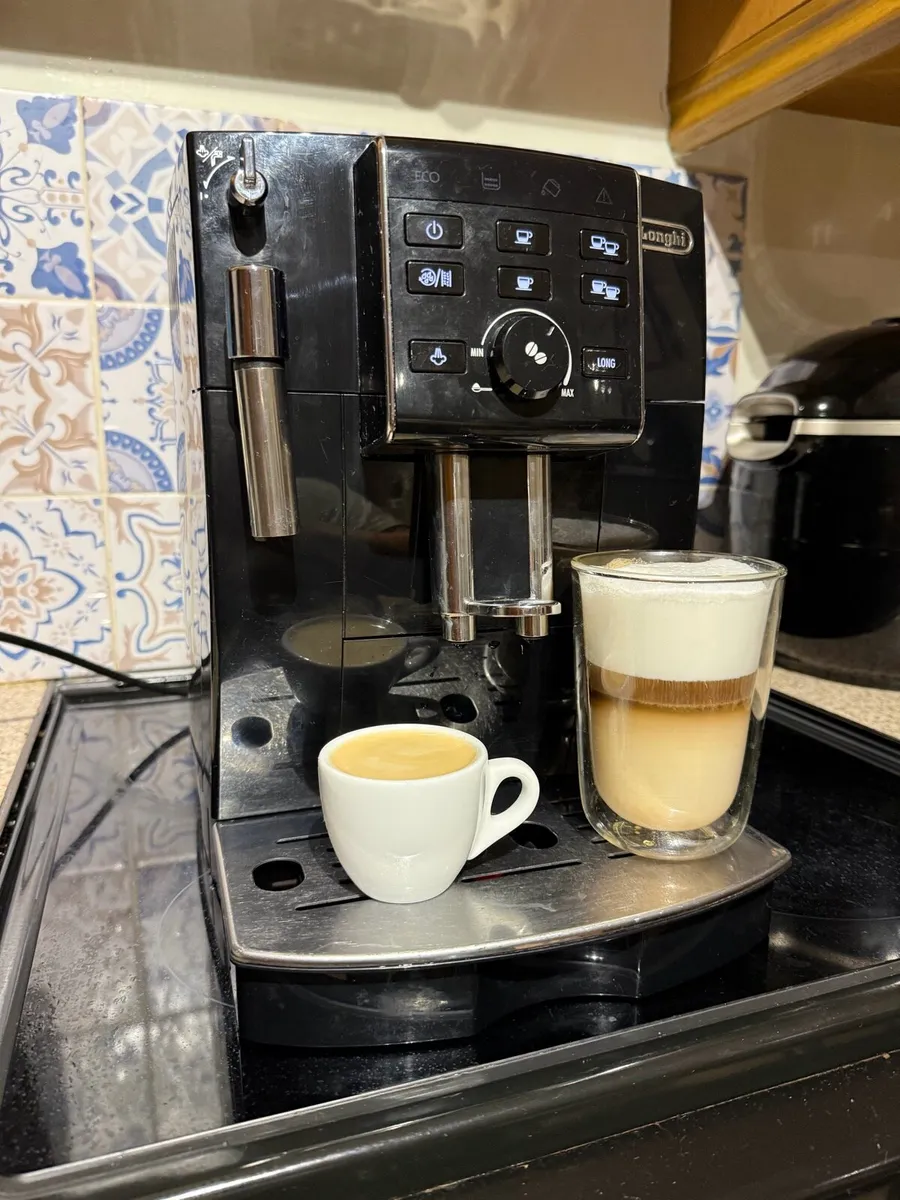 Delonghi ecam13.123.b Espresso Machine - Image 1