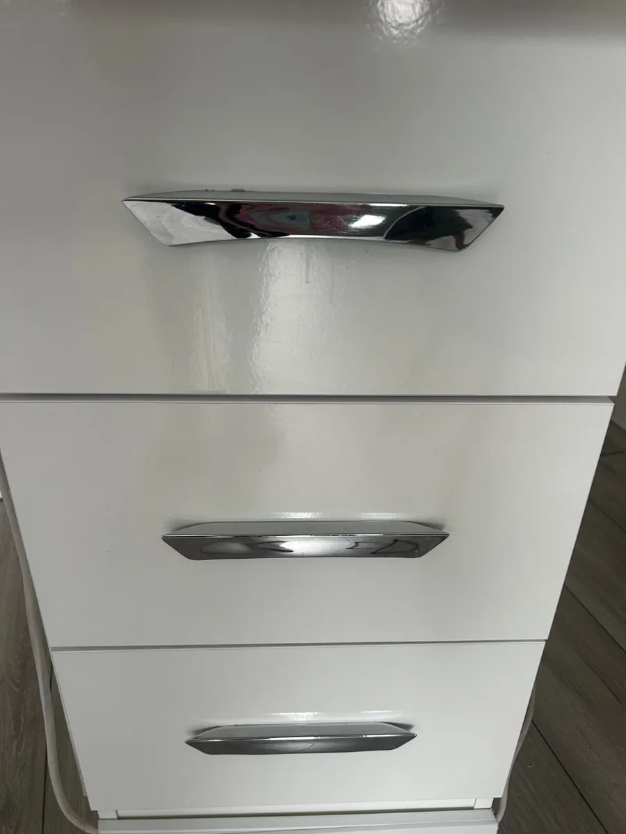 White Desk / Work Table – Strong & Heavy - Image 3