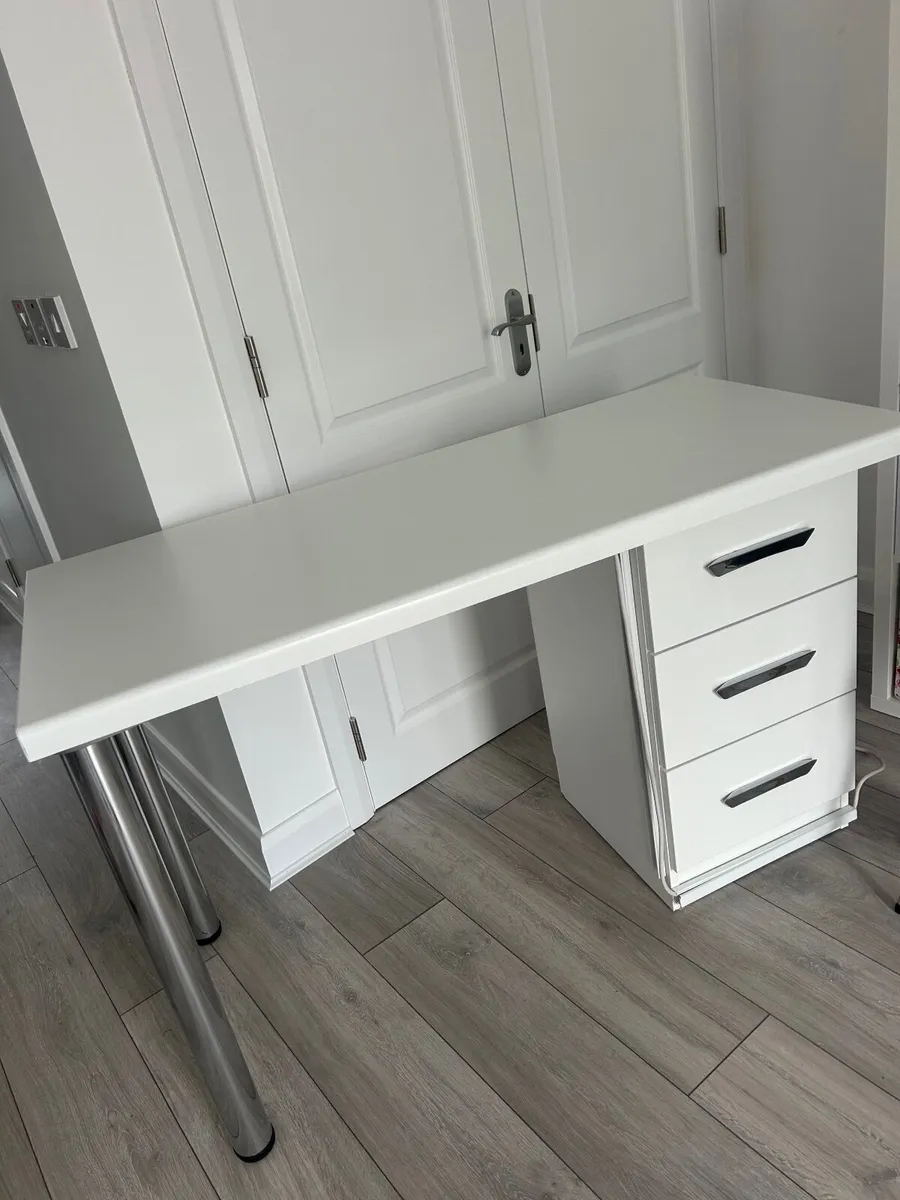 White Desk / Work Table – Strong & Heavy - Image 1