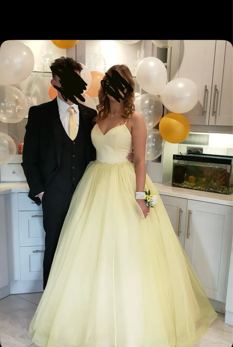 Yellow debs dress - Image 1