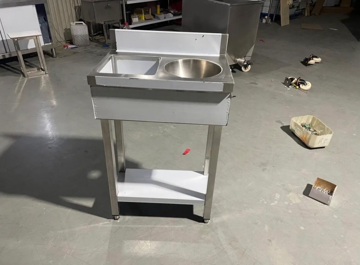 New slimline sink for food trailers and trucks - Image 1
