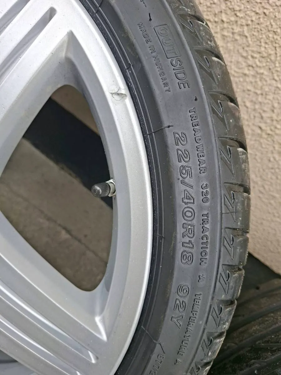 Genuine AMG Mercedes 18" alloys - Image 4