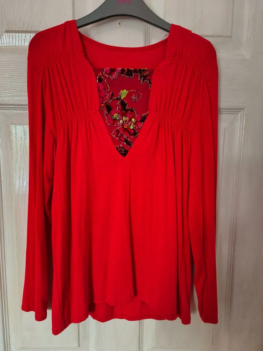 Clothes - Image 2