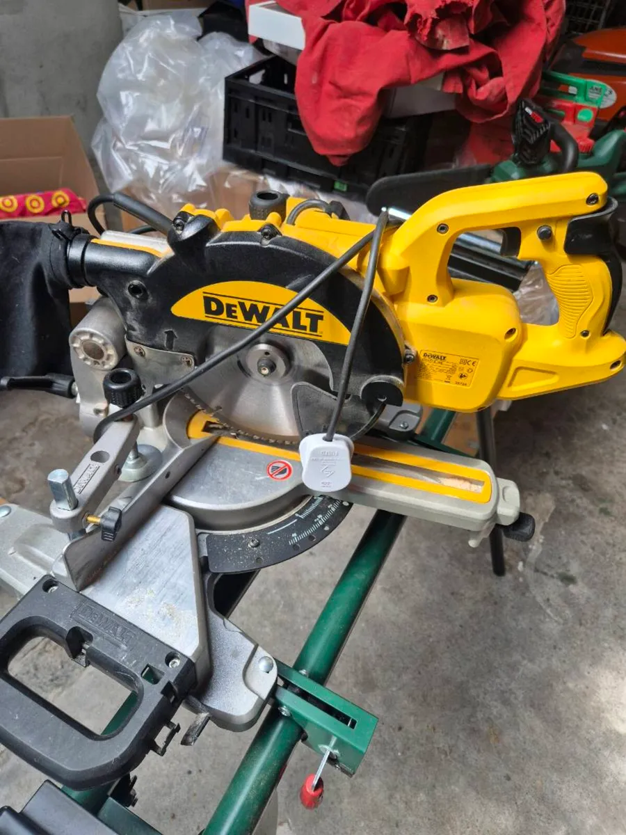 Dewalt chopsaw - Image 1