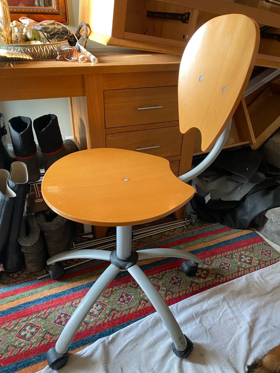 Desk chair - Image 2