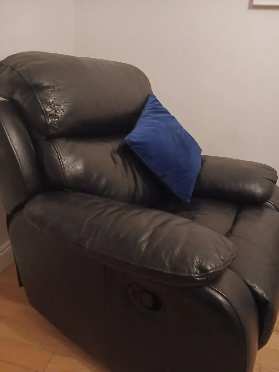 Chairs - Image 4