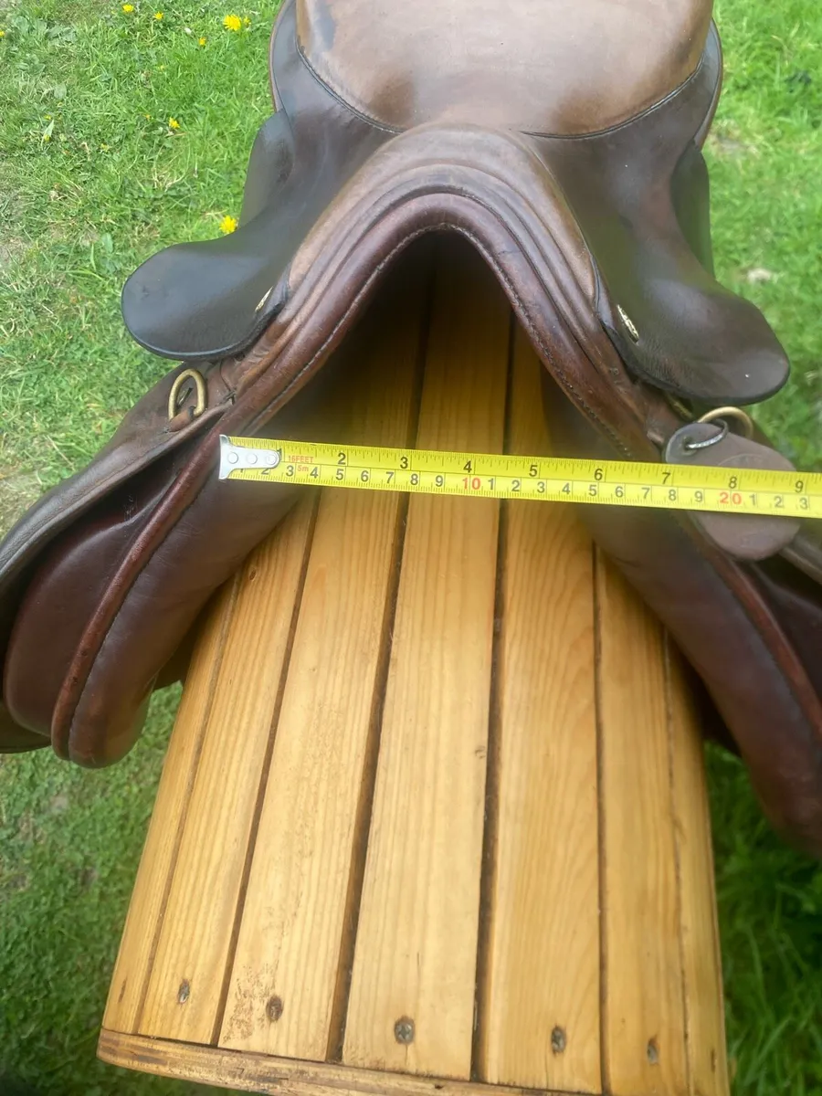 Symonds brown Leather saddle - Image 2