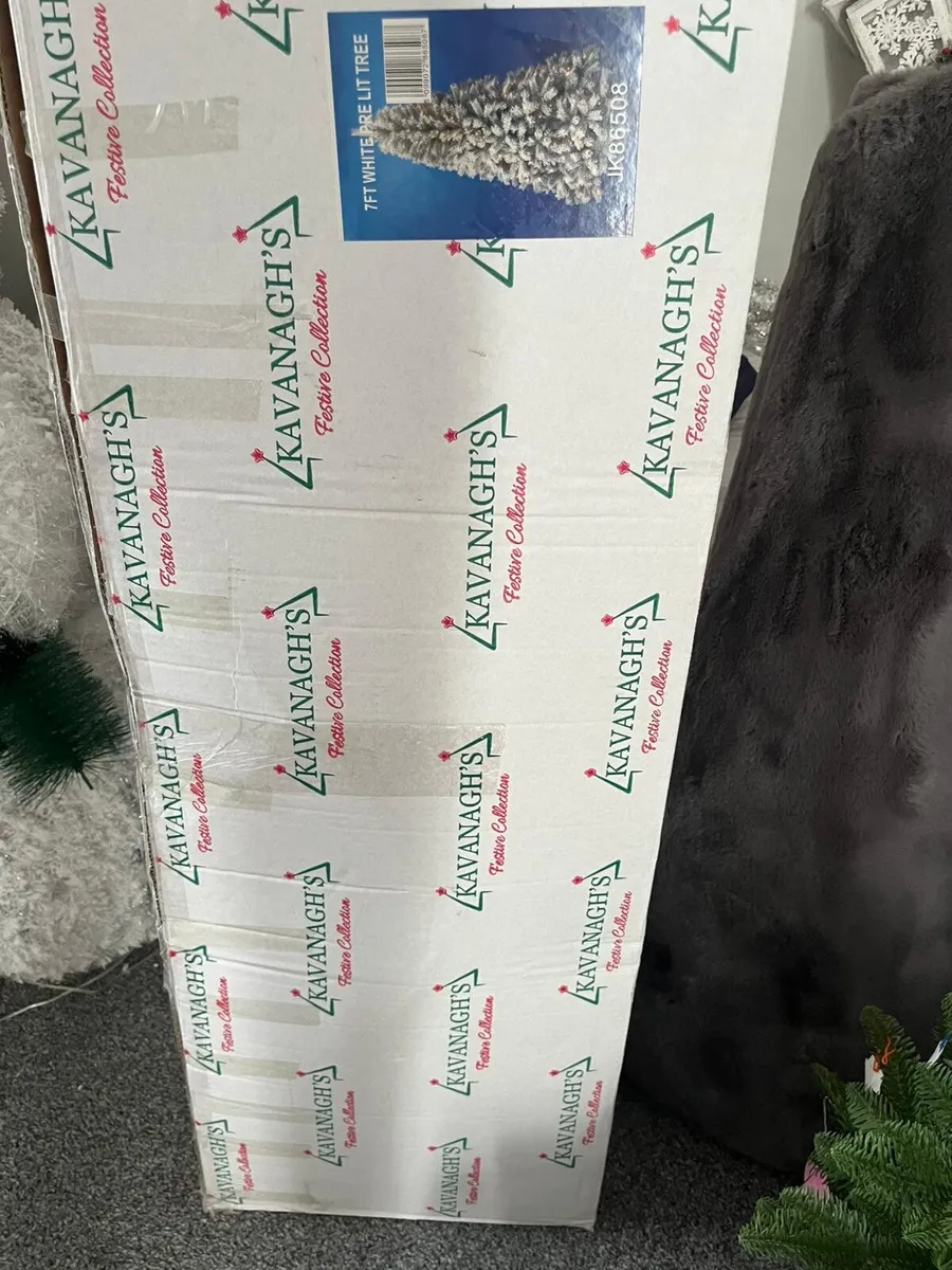 Household, lights, Christmas, hoverboards. - Image 2