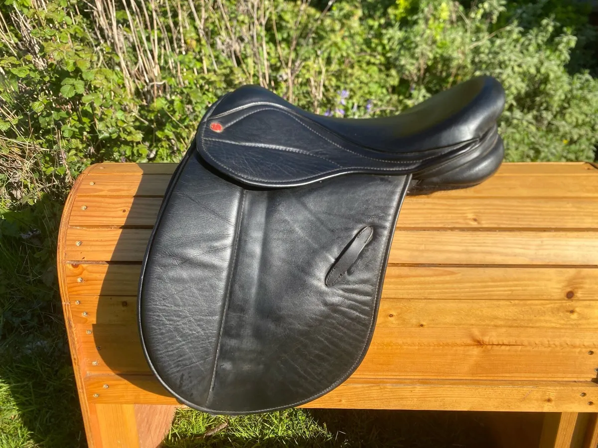 The saddle company 16” wide pony saddle - Image 1