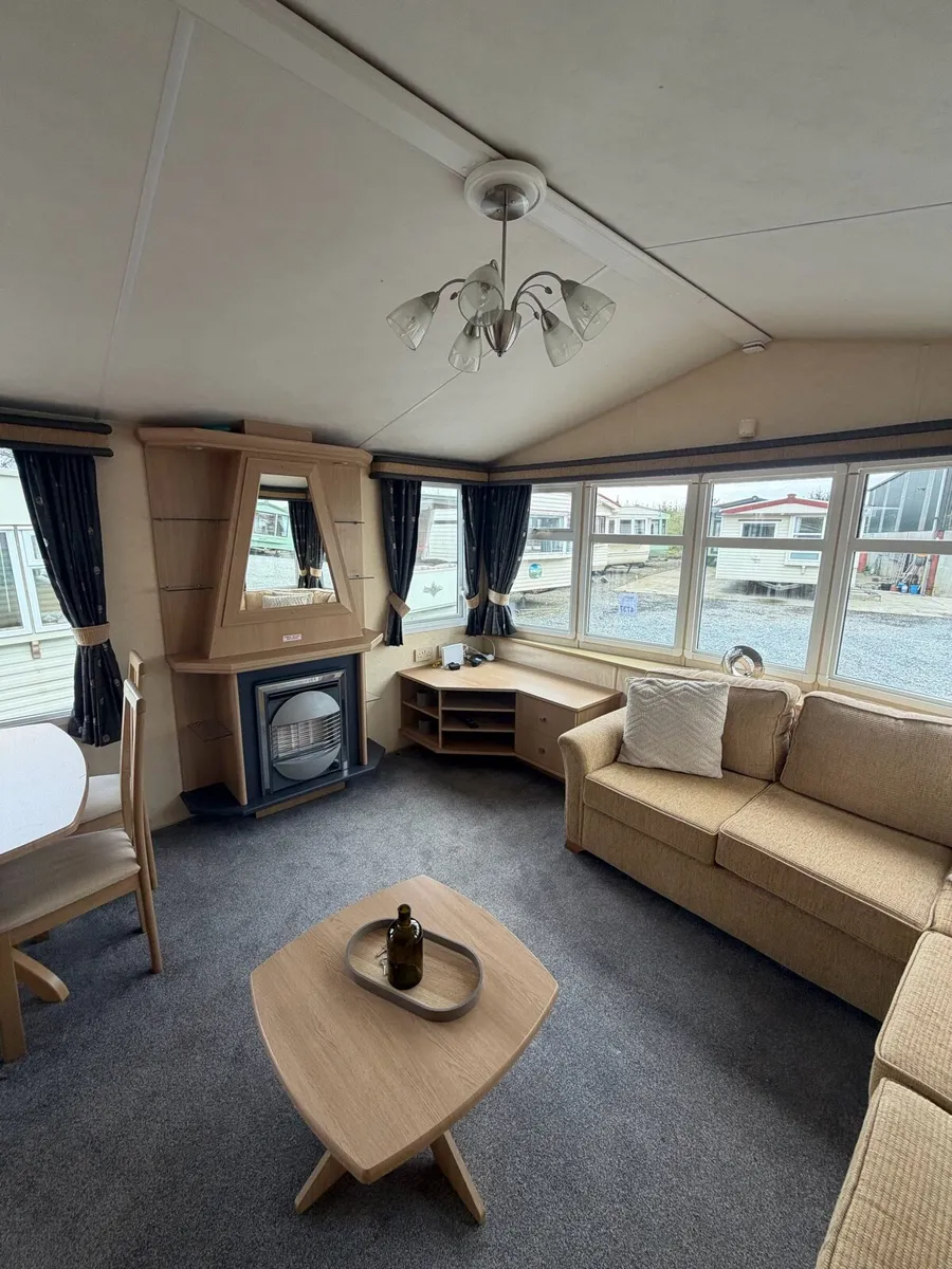 Willerby Granada 35 x 12 / 2 Bedroom - Image 4