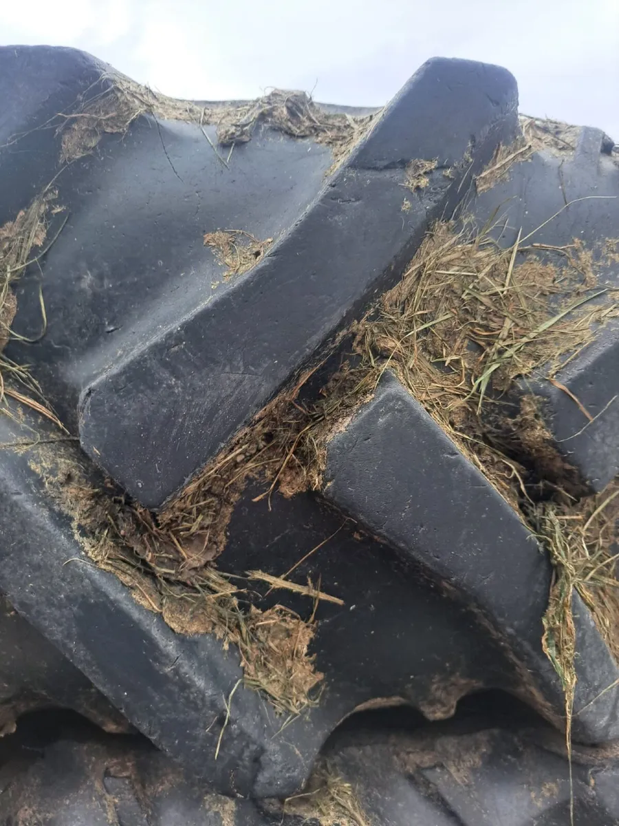 John Deere Tractor Wheels - Image 4