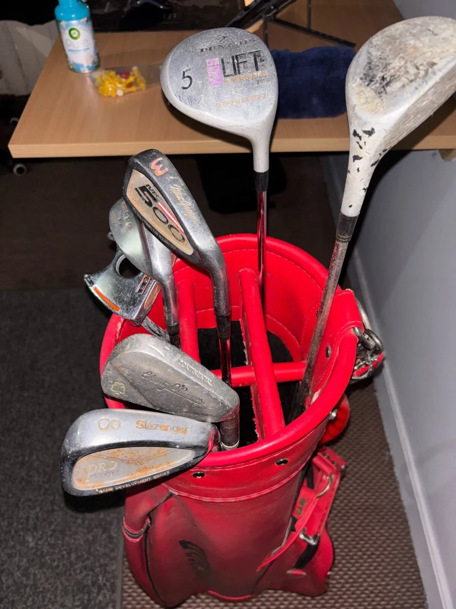 Vintage Dunlop Golf Bag (Red/Black) + Spare Clubs - Image 4