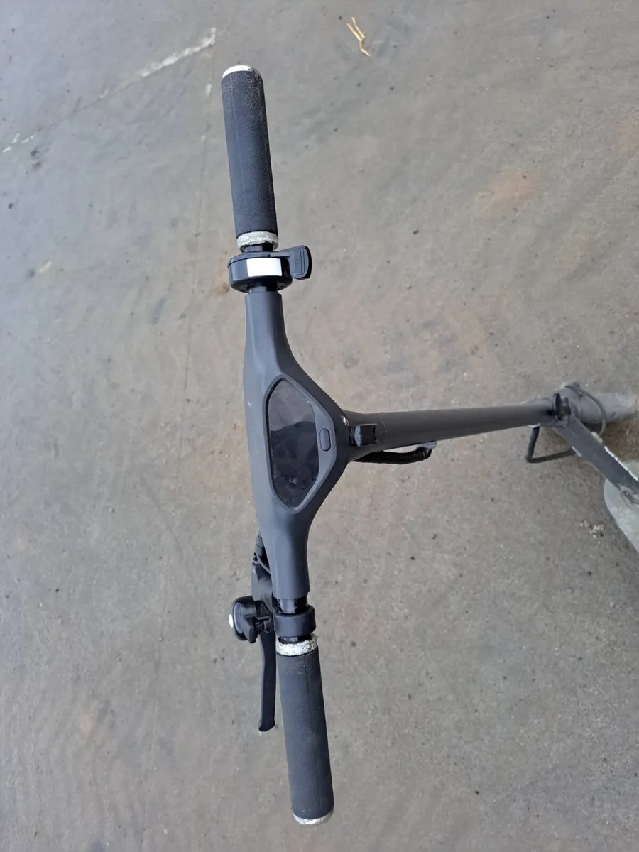 Electric Scooter - Image 2