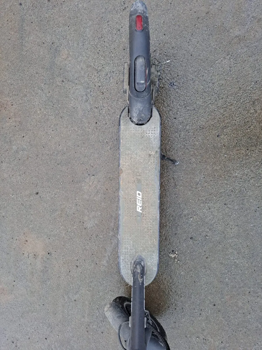 Electric Scooter - Image 4