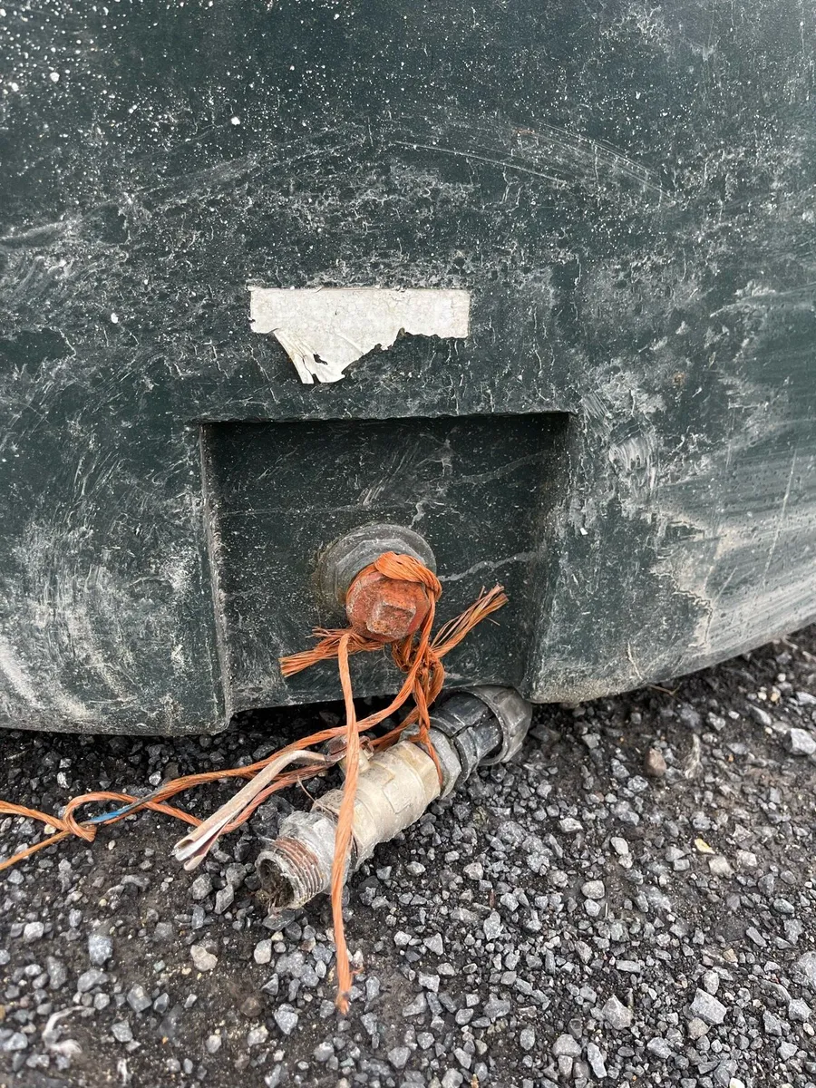 3000L Carbury Oil Tank Beehive type - Image 4
