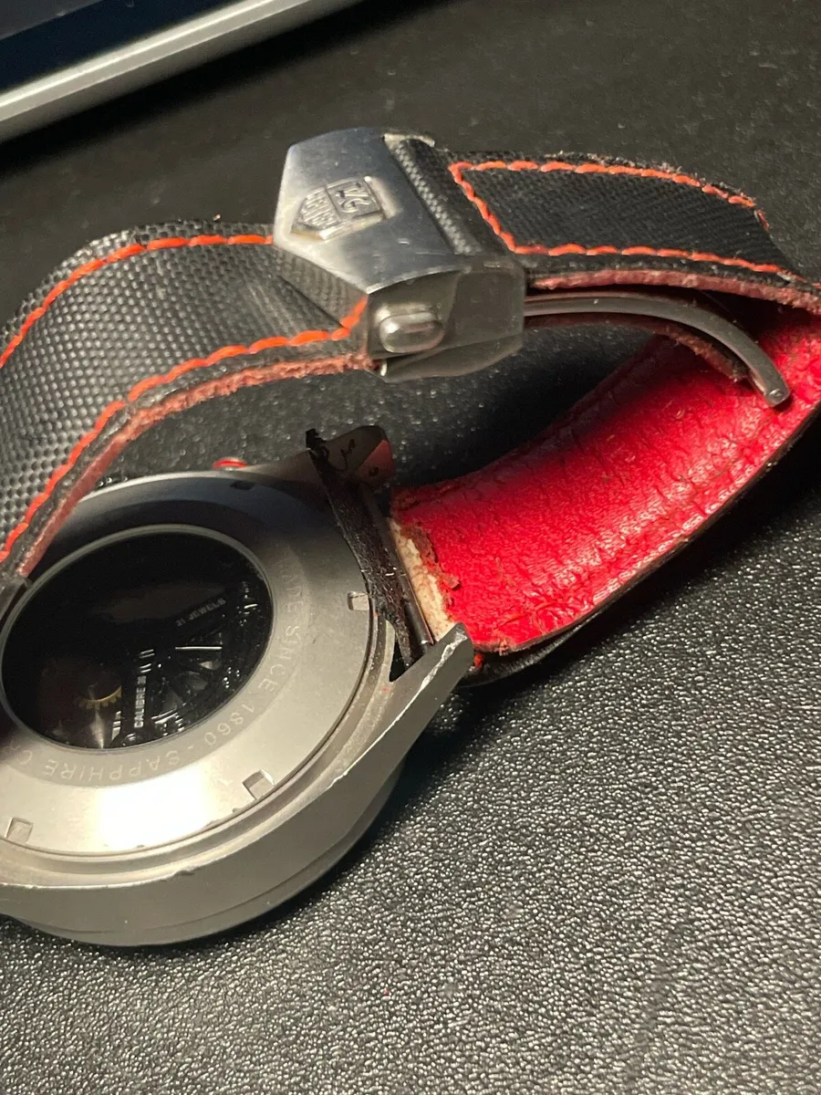 TAG Heuer Carrera Chronograph - For Parts/Repair - Image 3