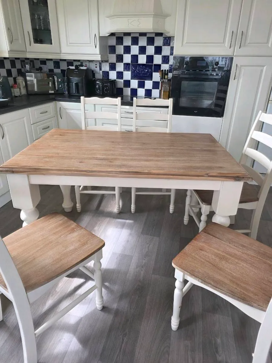 Dining room table and chairs - Image 2