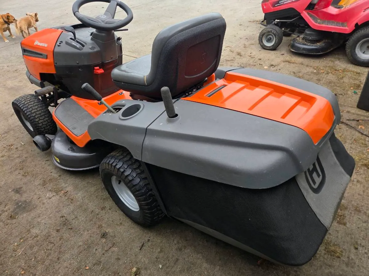 Husquvana lawnmower for sale - Image 3
