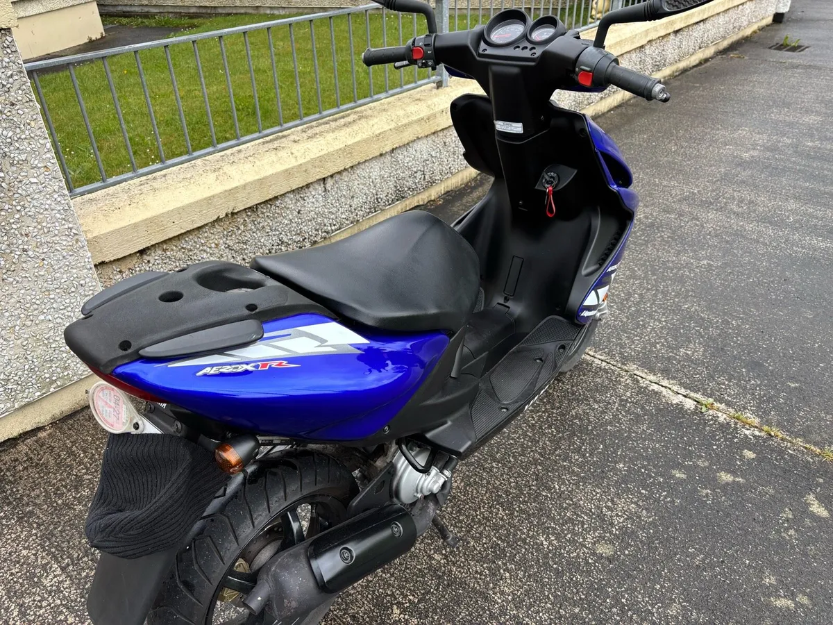 Yamaha 50cc moped - Image 4
