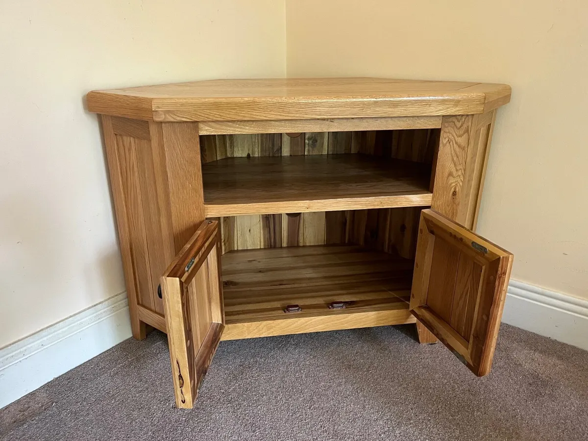 TV Unit - Image 3