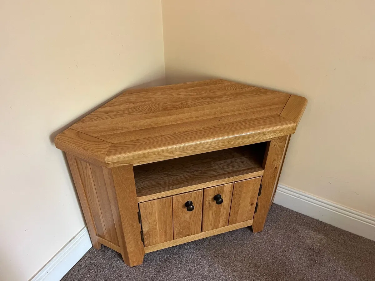 TV Unit - Image 2