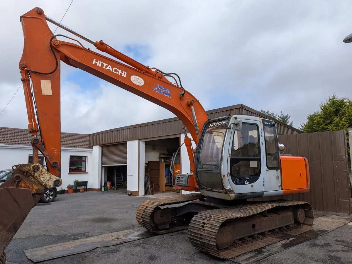 HITACHI EX120-5 EXCAVATOR IN EXCELLENT CONDITION - Image 1