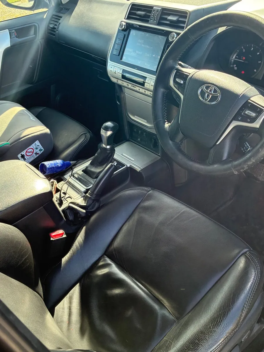 Toyota Land Cruiser 2018 Auto/Leather - Image 2