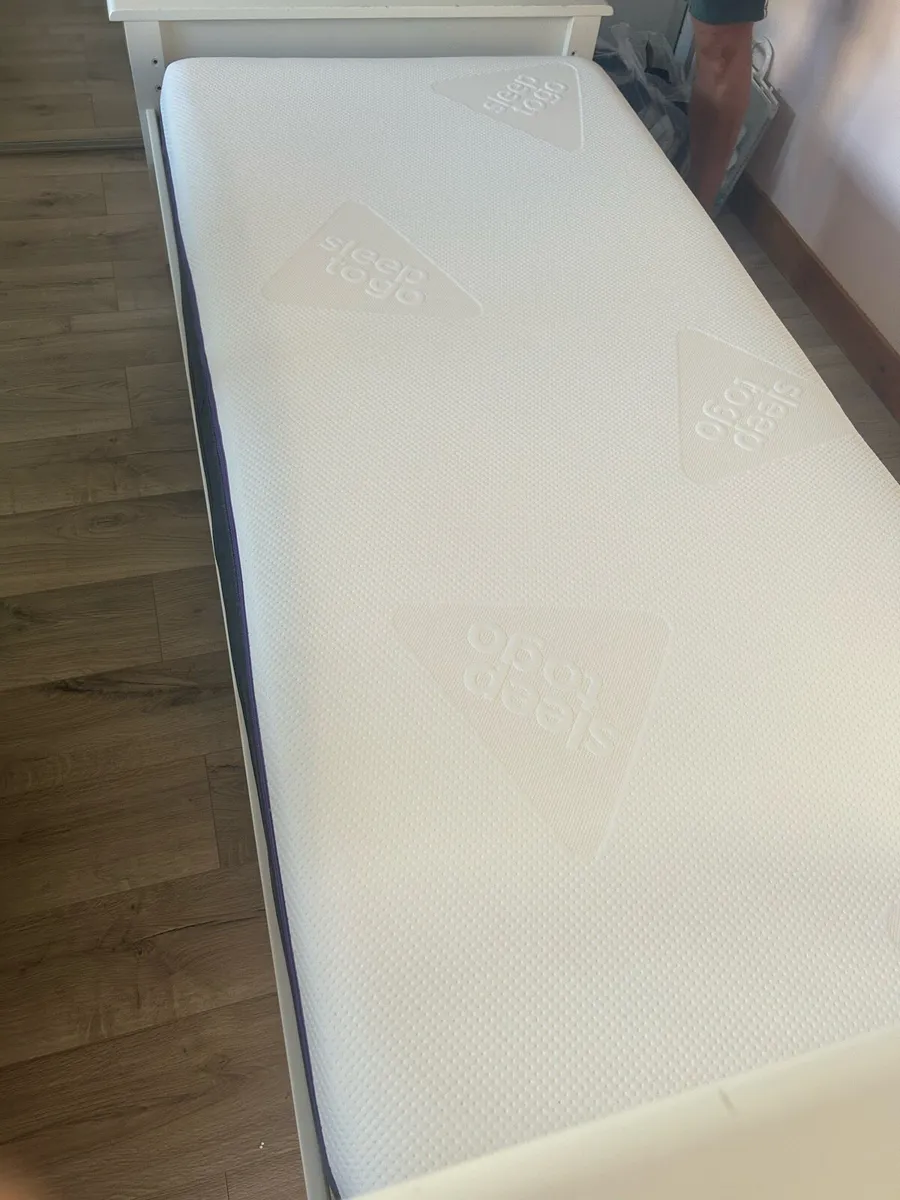 mattress - Image 2