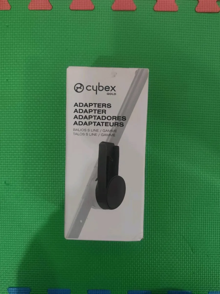 Cybex gold car seat adapters - Image 4