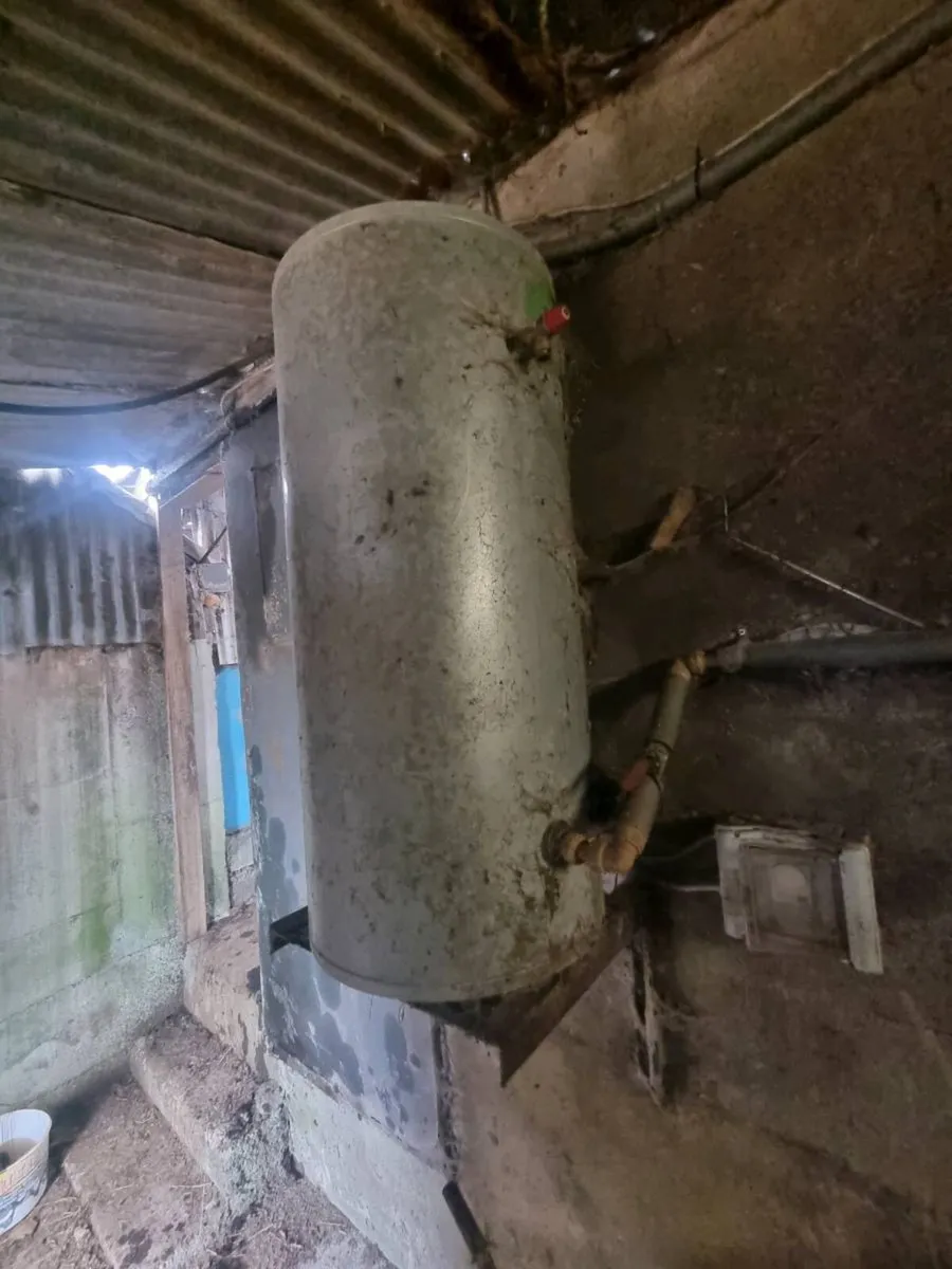 Milking machine equipment - Image 2