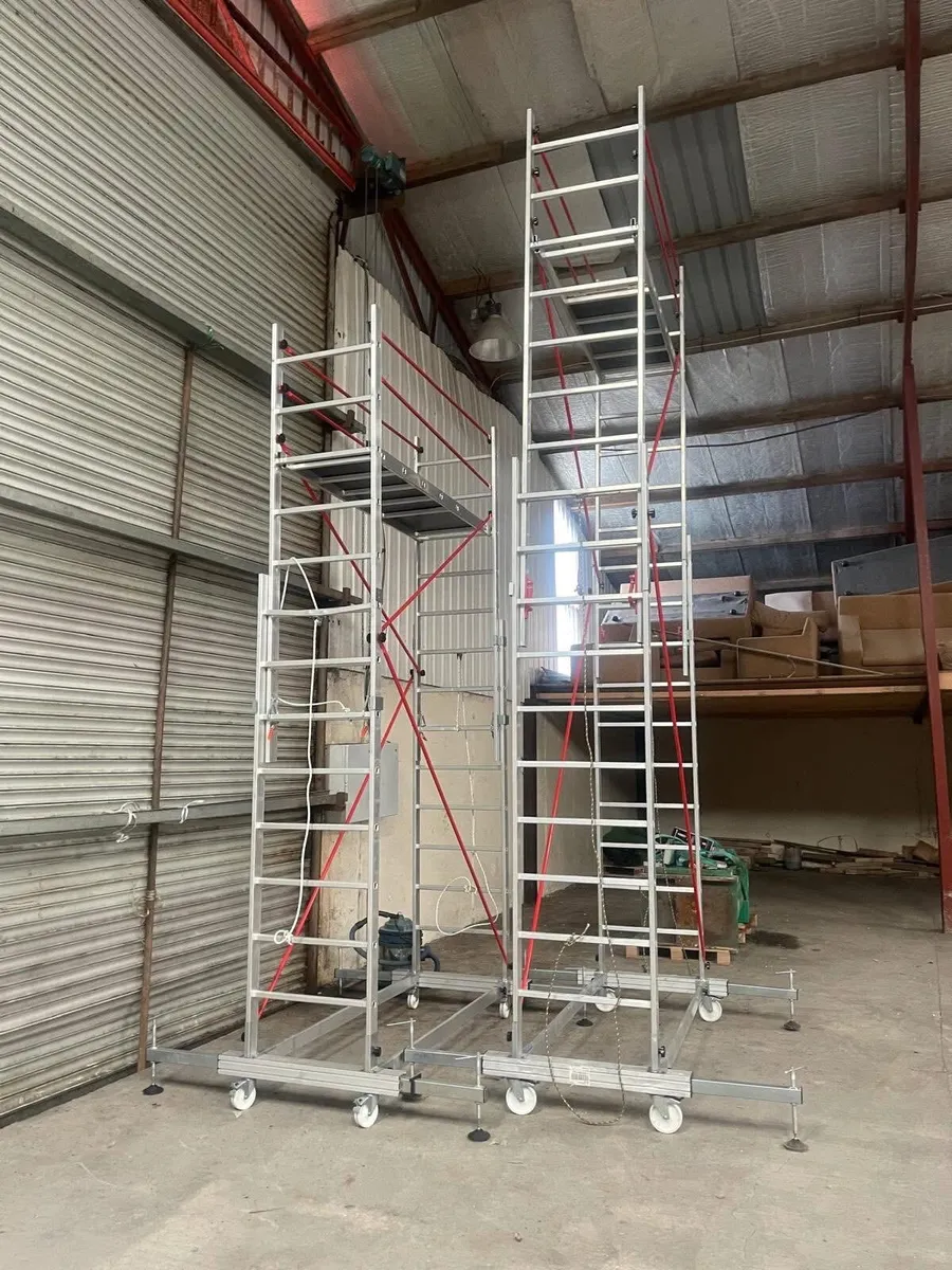 Scaffolding towers - Image 2