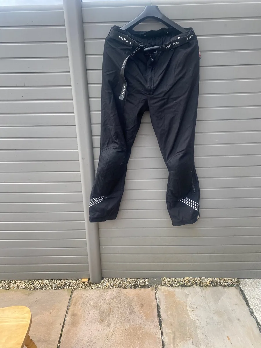 Motorcycle gear - Image 3