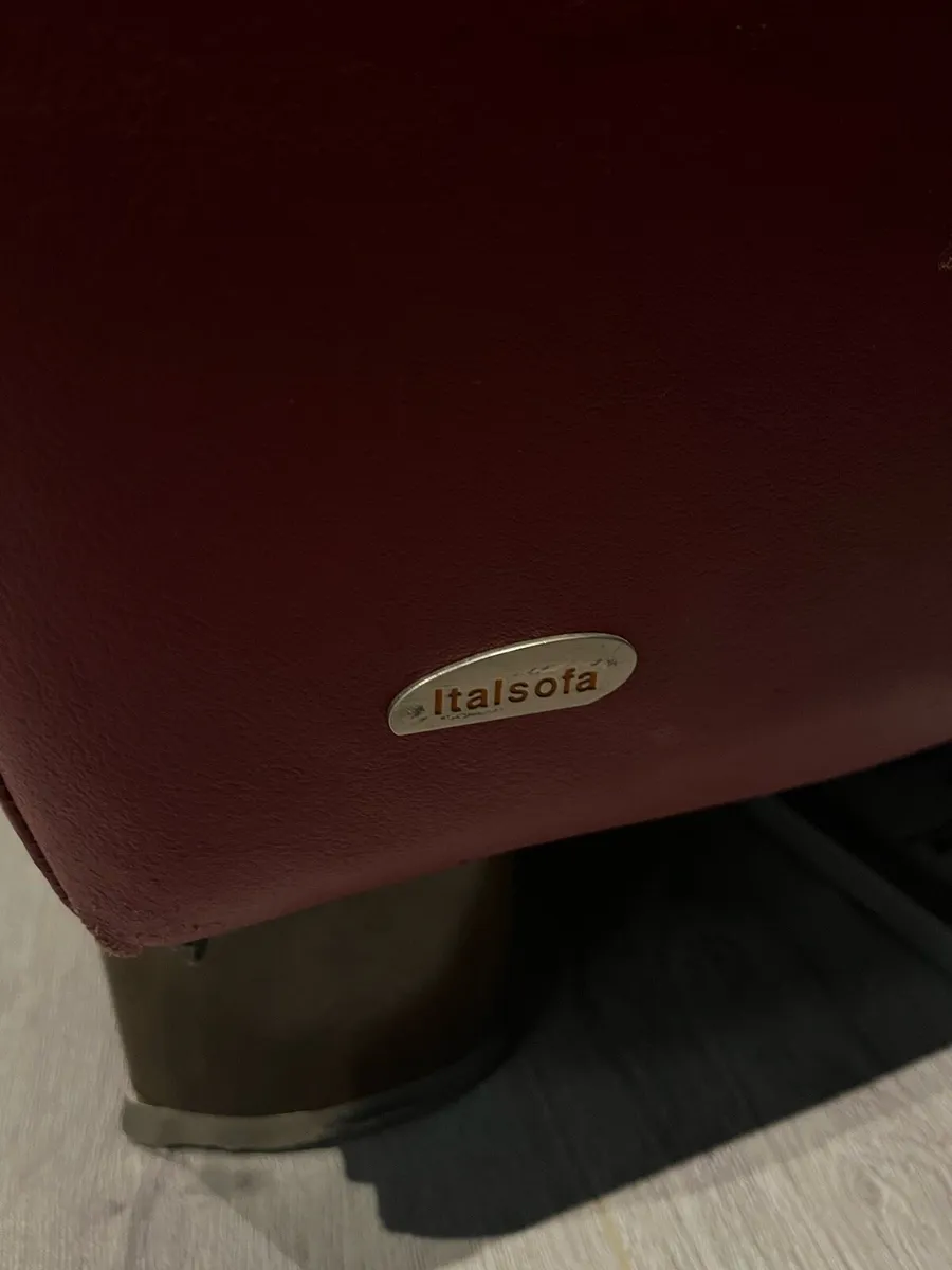 Red natuzzi couch - Image 3