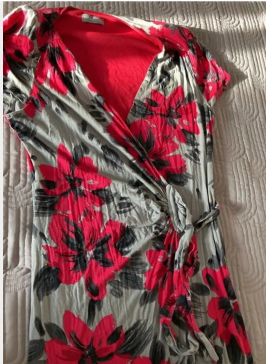 Dunnes Per Una Wrap Dress size 14 - Image 4