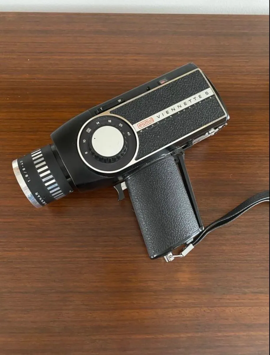Vintage Emig Vienette 5 Movie Camera - Image 1