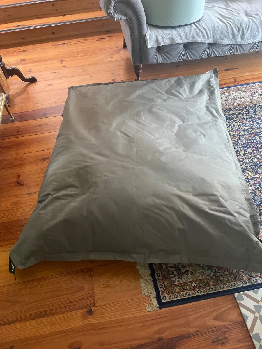 Beanbag by Elephant - Image 2