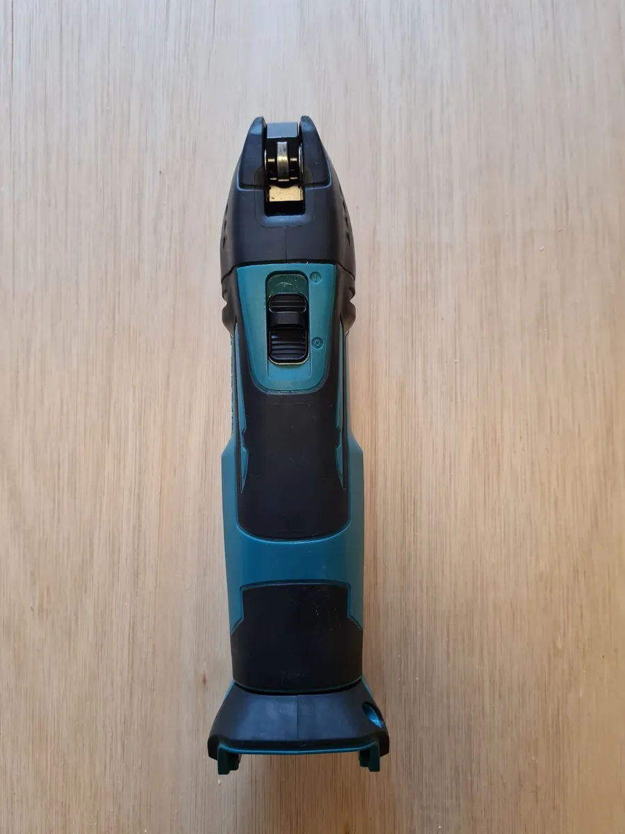 Makita DTM51 18v LXT Multi Tool Bare Unit - Image 4