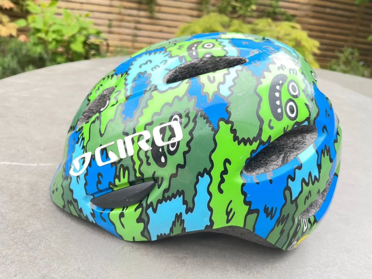 Giro Kids Helmet (MIPS technology) - Image 1