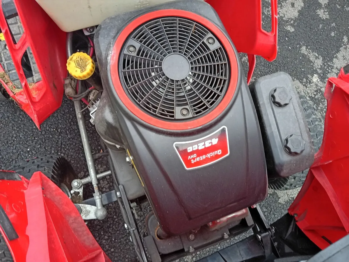 Ride on lawnmower - Image 3