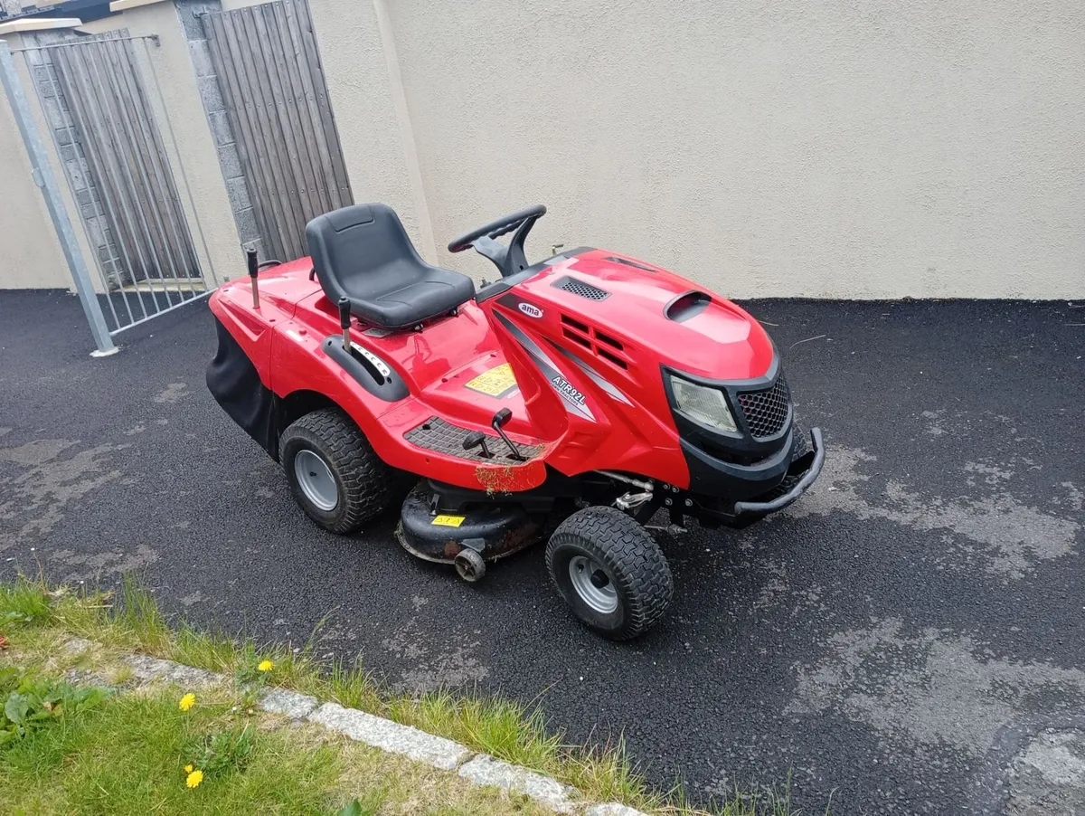 Ride on lawnmower - Image 4