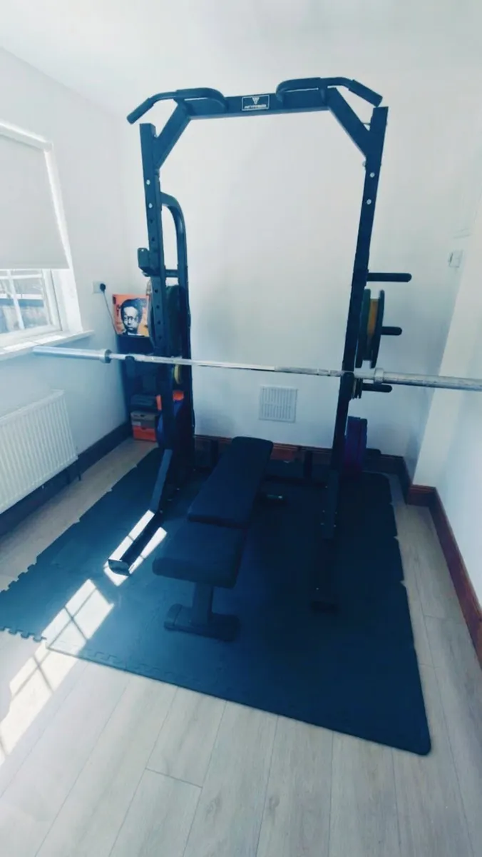 7 ft olympic barbell - Image 1