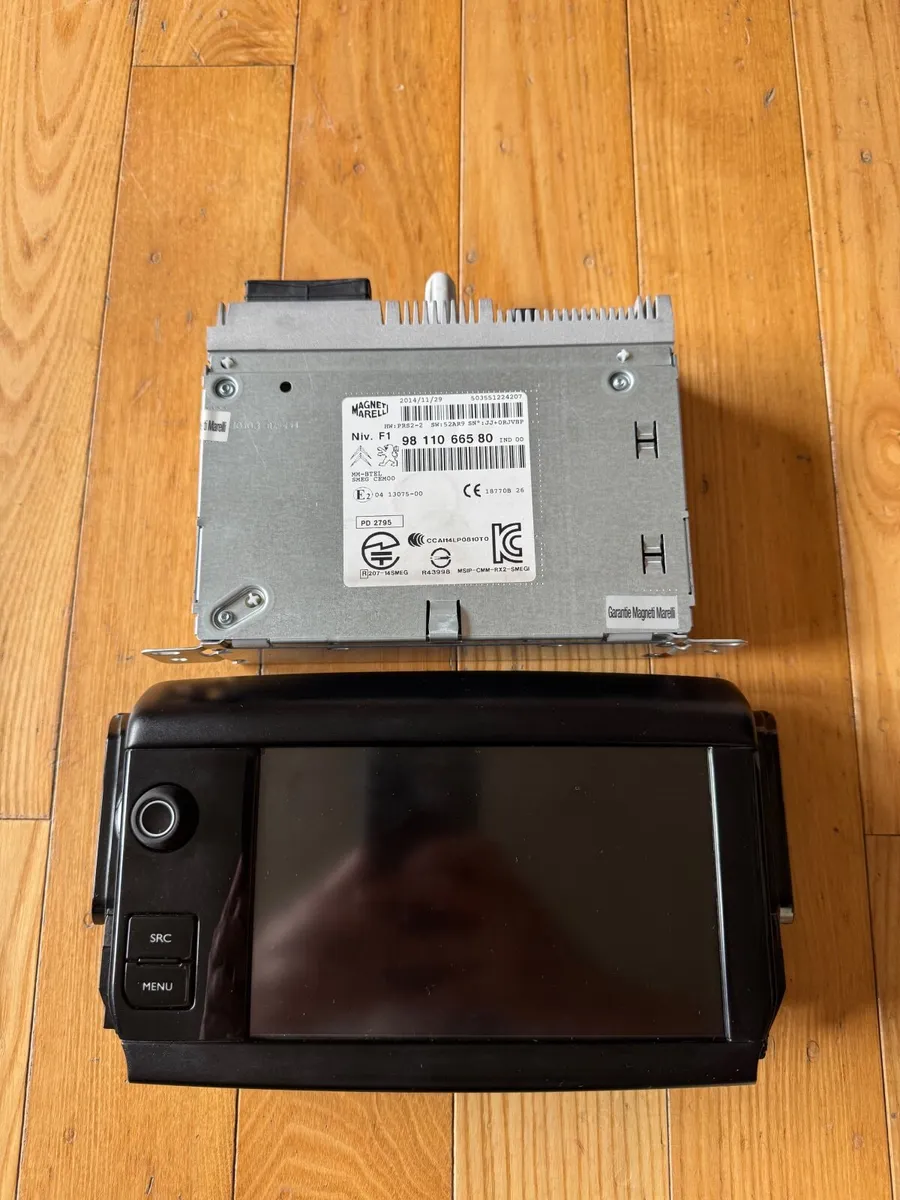 Peugeot 2008 SMEG Touchscreen Head Unit OEM - Image 1