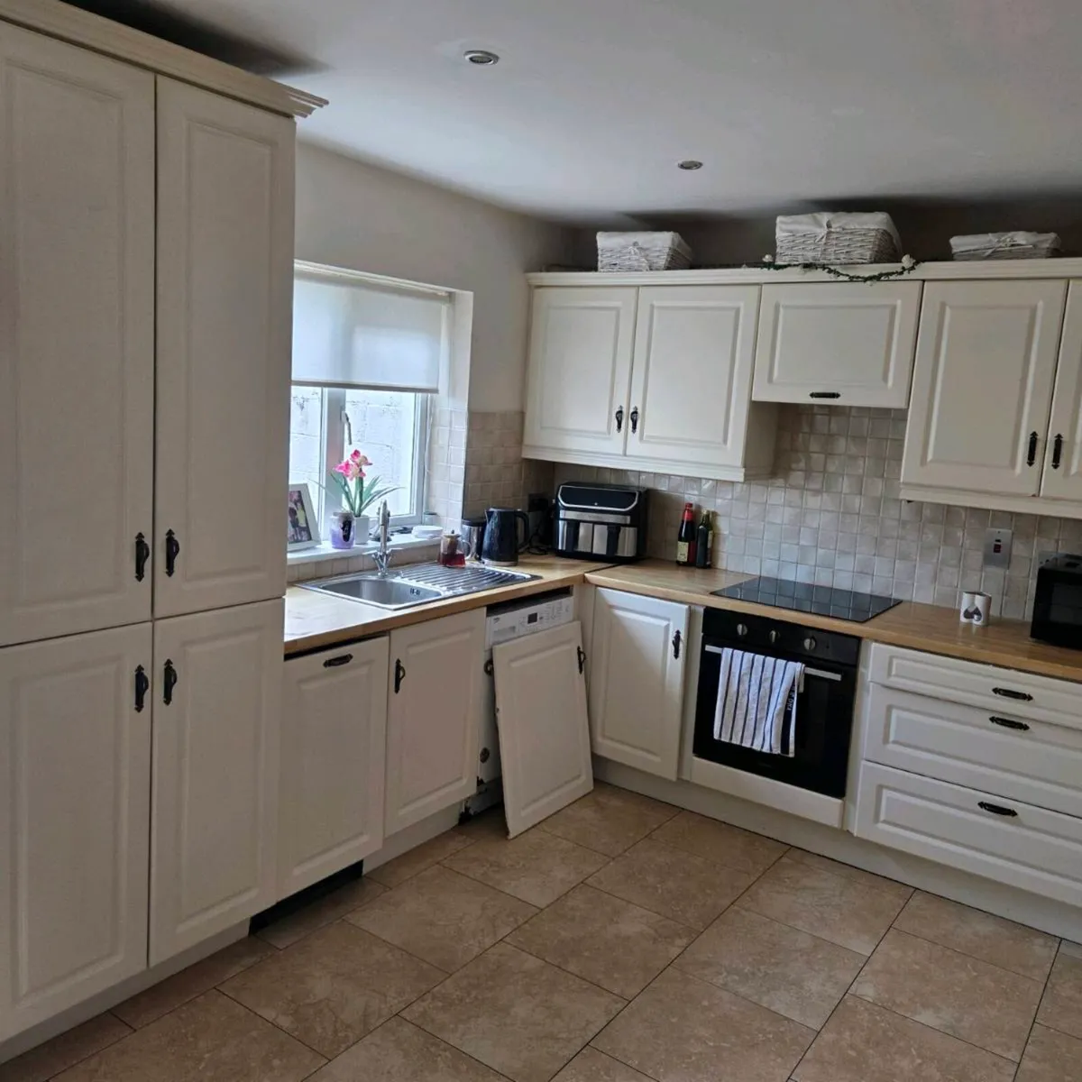 Kitchen - Image 3